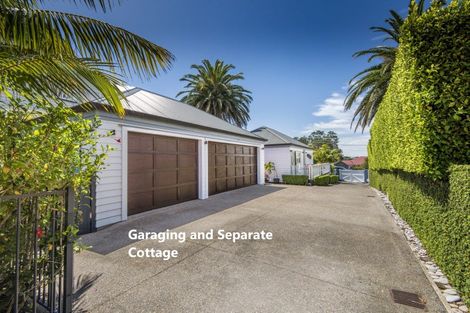 Photo of property in 13 Stanley Point Road, Stanley Point, Auckland, 0624