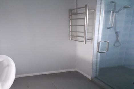 Photo of property in 8 Kumar Place, The Gardens, Auckland, 2105