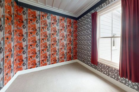 Photo of property in 215 Bridge Street, Bulls, 4818