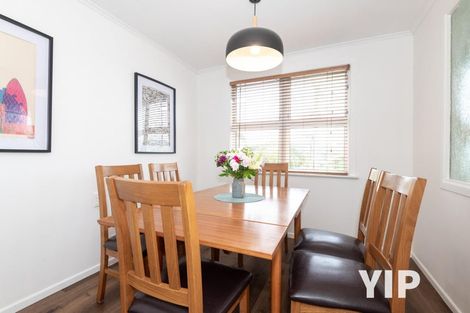 Photo of property in 7 Catherine Crescent, Paparangi, Wellington, 6037