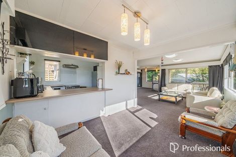 Photo of property in 110 Holborn Drive, Stokes Valley, Lower Hutt, 5019