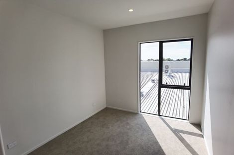Photo of property in 12 Mina Way, Browns Bay, Auckland, 0630