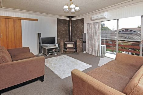 Photo of property in 107 Royal Road, Massey, Auckland, 0614