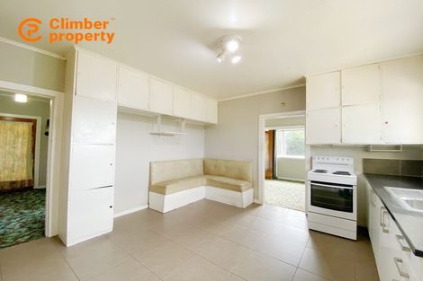 Photo of property in 8 Hugh Brown Drive, New Lynn, Auckland, 0600