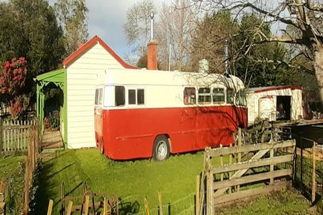 Photo of property in 49 Phillips Street, Tikokino, 4273