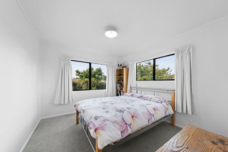 Photo of property in 17 Ballantrae Place, Highlands Park, New Plymouth, 4312