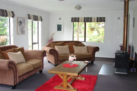 Photo of property in 242 Oreti Road, Otatara, Invercargill, 9879