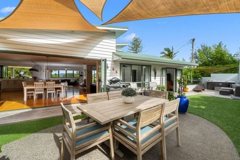 Photo of property in 956 Beach Road, Torbay, Auckland, 0630