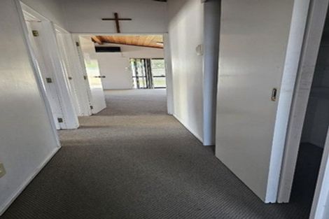 Photo of property in 372 Swanson Road, Ranui, Auckland, 0612