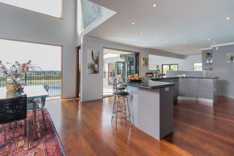 Photo of property in 300 Waitaha Road, Welcome Bay, Tauranga, 3112