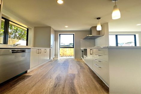 Photo of property in 365 Don Buck Road, Massey, Auckland, 0614