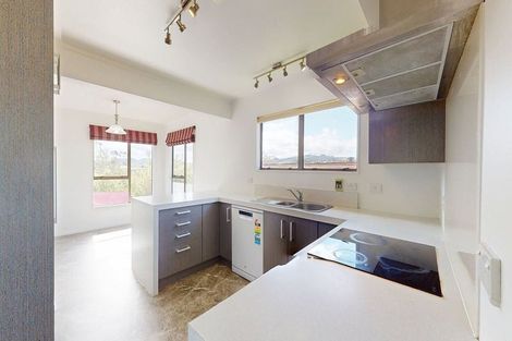 Photo of property in 3 Makatote Grove, Churton Park, Wellington, 6037