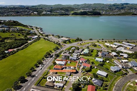 Photo of property in 134a Main Road, Titahi Bay, Porirua, 5022