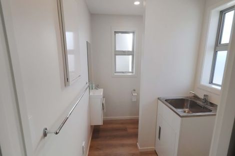 Photo of property in 1119e High Street, Taita, Lower Hutt, 5011