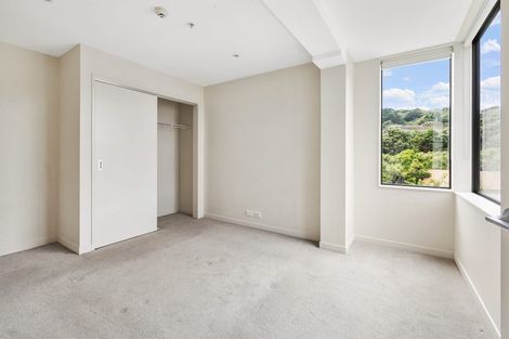 Photo of property in Nouvo Apartments, 4e/21 Rugby Street, Mount Cook, Wellington, 6021