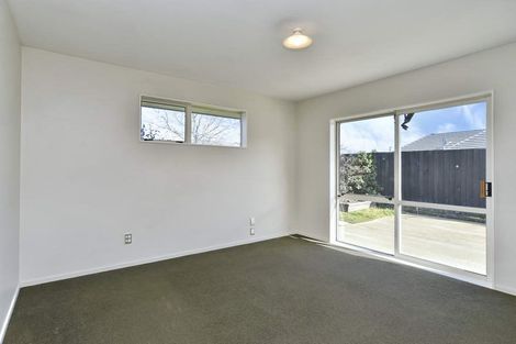 Photo of property in 39 Welsford Street, Woodend, 7610