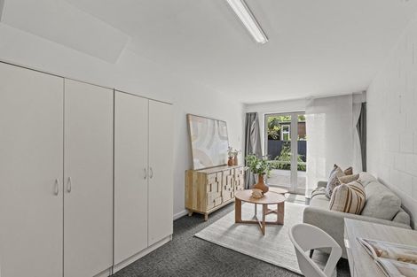 Photo of property in 2/14c Cashmere Road, Cashmere, Christchurch, 8022