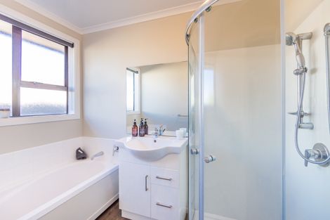 Photo of property in 10 Maple Street, Bishopdale, Christchurch, 8053