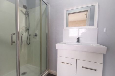 Photo of property in 13 Lavelle Road, Henderson, Auckland, 0612