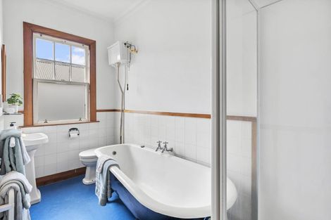 Photo of property in 31 Rimu Road, Kelburn, Wellington, 6012