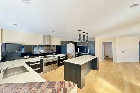 Photo of property in 2 Cliff Road, Torbay, Auckland, 0630