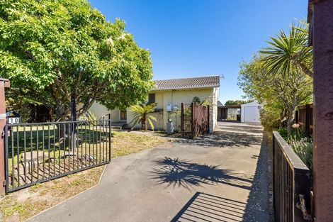Photo of property in 10 Sophora Place, Parklands, Christchurch, 8083