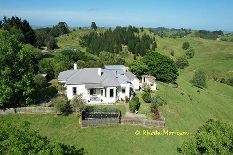 Photo of property in 311 Franklin Road, Paparoa, 0571