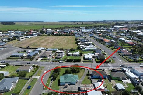 Photo of property in 19 Johnston Street, Foxton, 4814