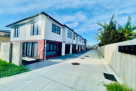 Photo of property in 10b Benton Place, Manurewa, Auckland, 2102