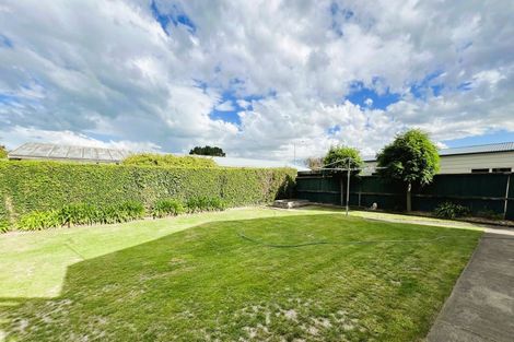 Photo of property in 2/41 Inwoods Road, Parklands, Christchurch, 8083