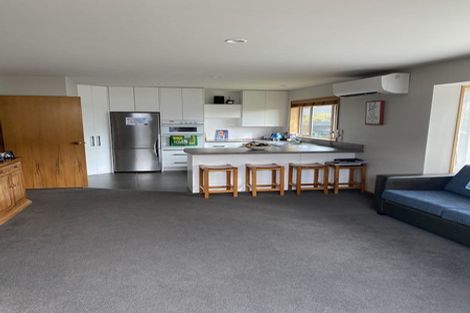 Photo of property in 5 Barossa Lane, Hoon Hay, Christchurch, 8025