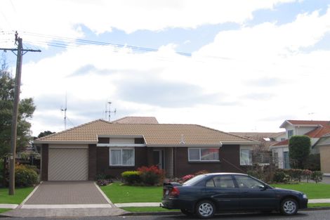 Photo of property in 1 Edgecumbe Way, Tauranga, 3110