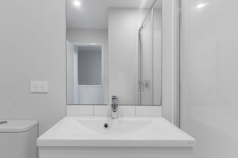 Photo of property in 6/51 Wharf Road, Te Atatu Peninsula, Auckland, 0610