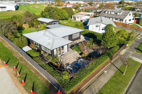Photo of property in 41 Rosedale Crescent, Cloverlea, Palmerston North, 4412