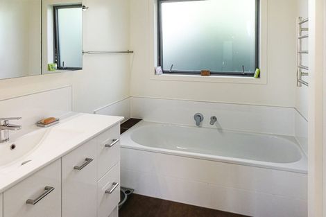 Photo of property in 1 Malvern Avenue, Atawhai, Nelson, 7010