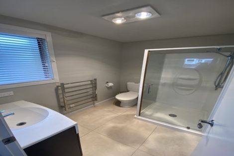 Photo of property in 10 Russell Drive, Oakura, 4314