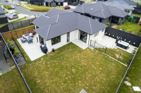 Photo of property in 25 Salisbury Crescent, Wallaceville, Upper Hutt, 5018