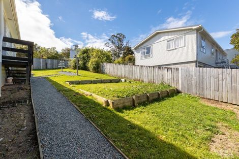 Photo of property in 118 Norana Road, Timberlea, Upper Hutt, 5018