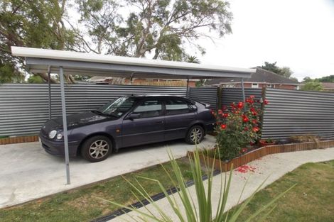 Photo of property in 4 Warwick Place, Awapuni, Palmerston North, 4412