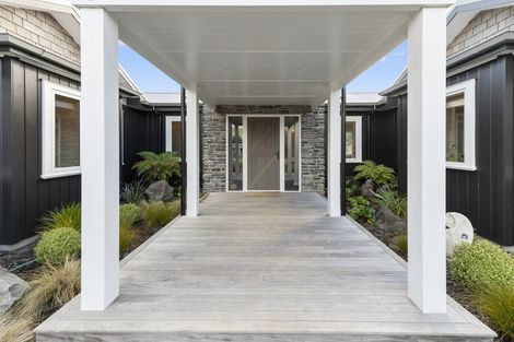 Photo of property in 56 Oakdale Drive, Kinloch, Taupo, 3377