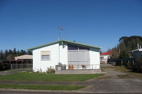 Photo of property in 6 Moore Crescent, Carterton, 5713