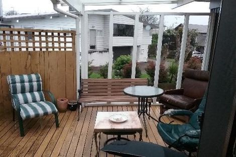 Photo of property in 21 Merchant Avenue, Te Atatu South, Auckland, 0610