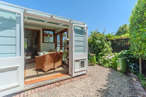 Photo of property in 1 Totara St Rona Bay, Eastbourne, Lower Hutt, 5013