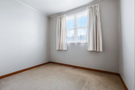 Photo of property in 10 Tamakui Grove, Turangi, 3334