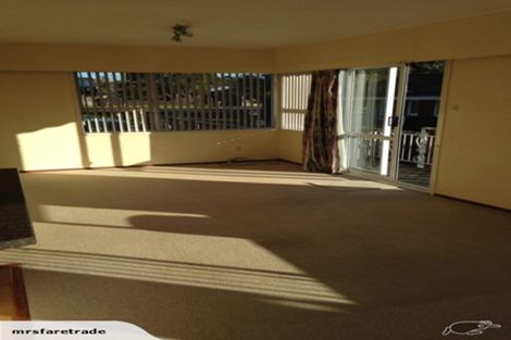 Photo of property in 2/648 Pakuranga Road, Howick, Auckland, 2010