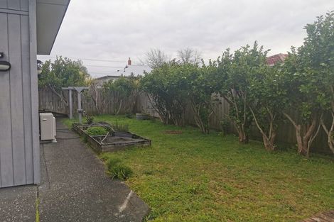 Photo of property in 32a Miro Street, New Lynn, Auckland, 0600
