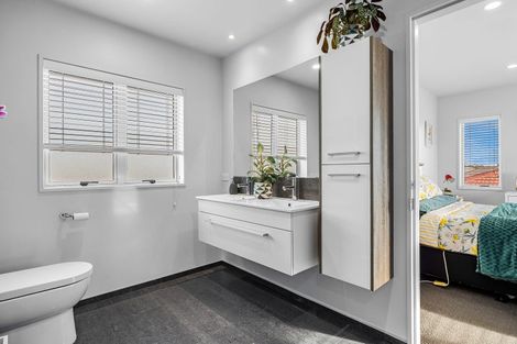 Photo of property in 10 Napier Drive, Wigram, Christchurch, 8042