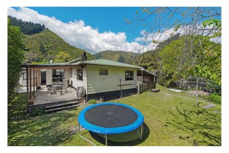 Photo of property in 8 Burn Place, The Brook, Nelson, 7010