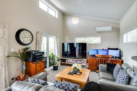Photo of property in 755 Main North Road, Bay View, Napier, 4182