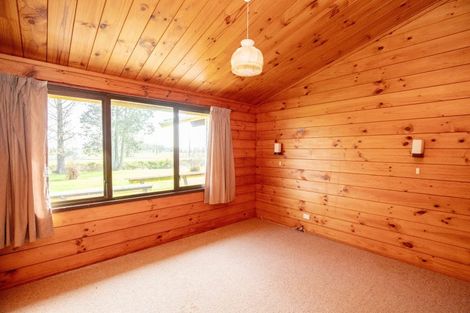 Photo of property in 272 Wharepoa Road, Netherton, 3671